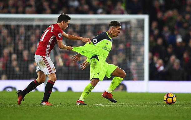 折射出足球 折射出足球