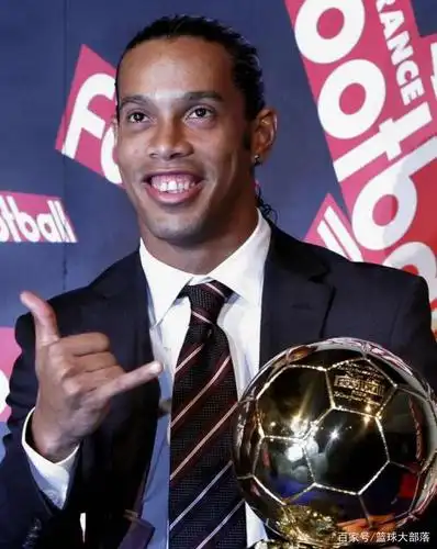 乒乓球的发 乒乓球的发