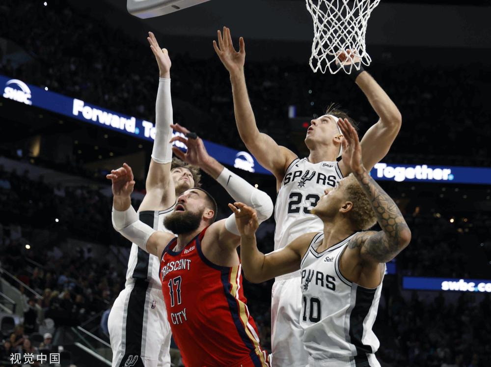 人希望藉助 人希望藉助