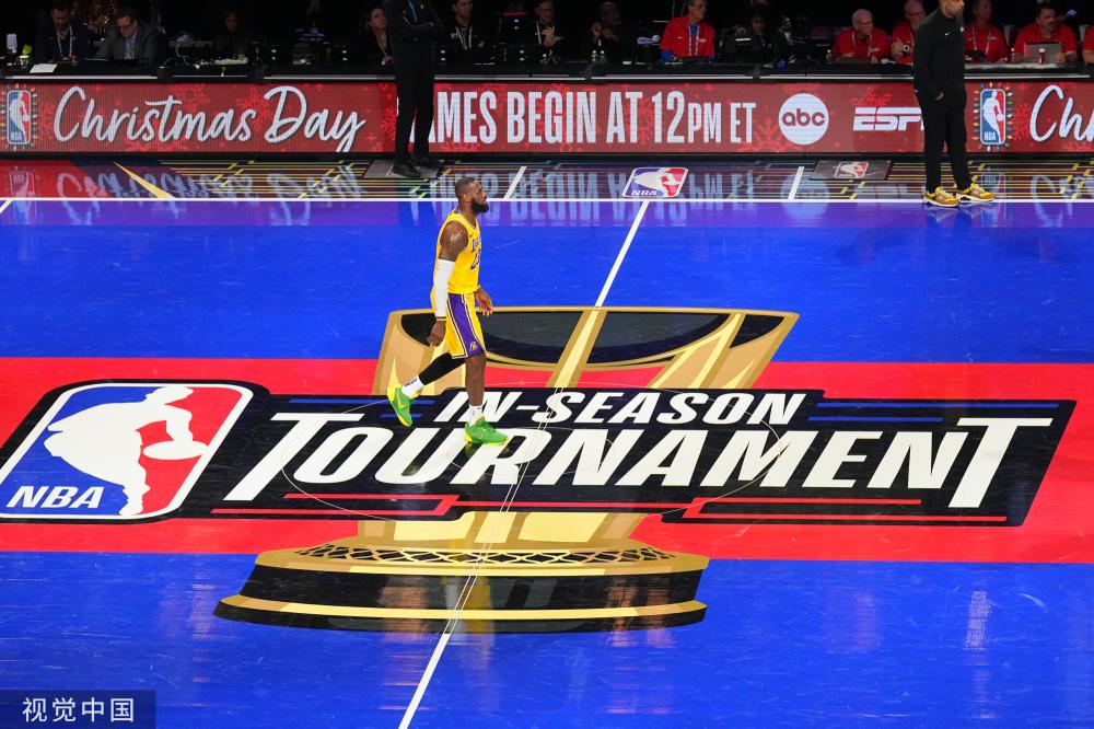 在其他两位 在其他两位