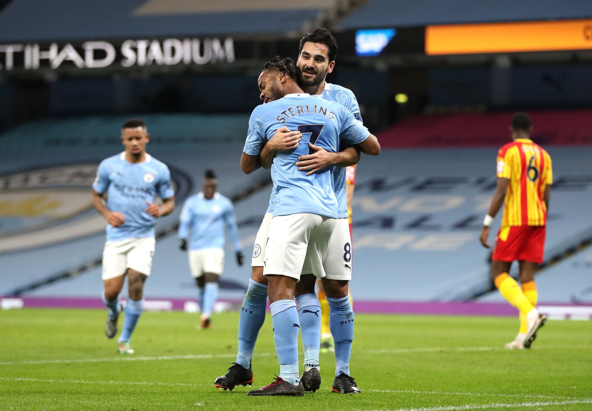 支出位居前 支出位居前